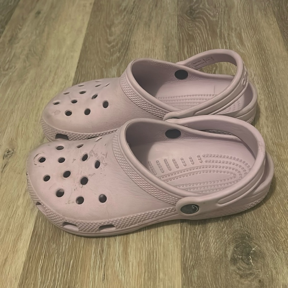 original crocs light purple/lavender